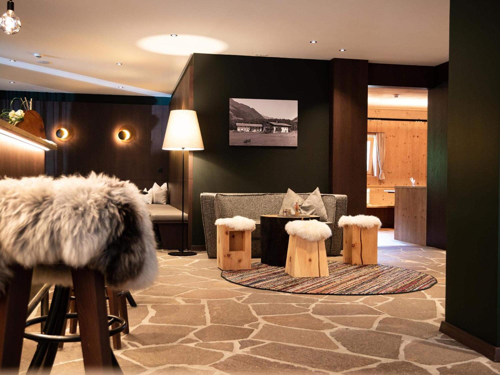 Alpine Life Hotel Anabel Кадипьетра Экстерьер фото